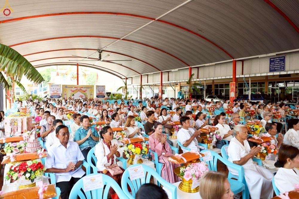 ภาพ No.252570:วันที่ 11 ตุลาคม พ.ศ. 2568 พิธีทอดกฐินสามัคคีทั่วไทย 30,000 วัด โดยคณะศิษยานุศิษย์ บูชาธรรม 81 ปี หลวงพ่อธัมมชโย ณ วัดมงคลพุกการาม ต. คลองสี่  อ.คลองหลวง จ.ปทุมธานี