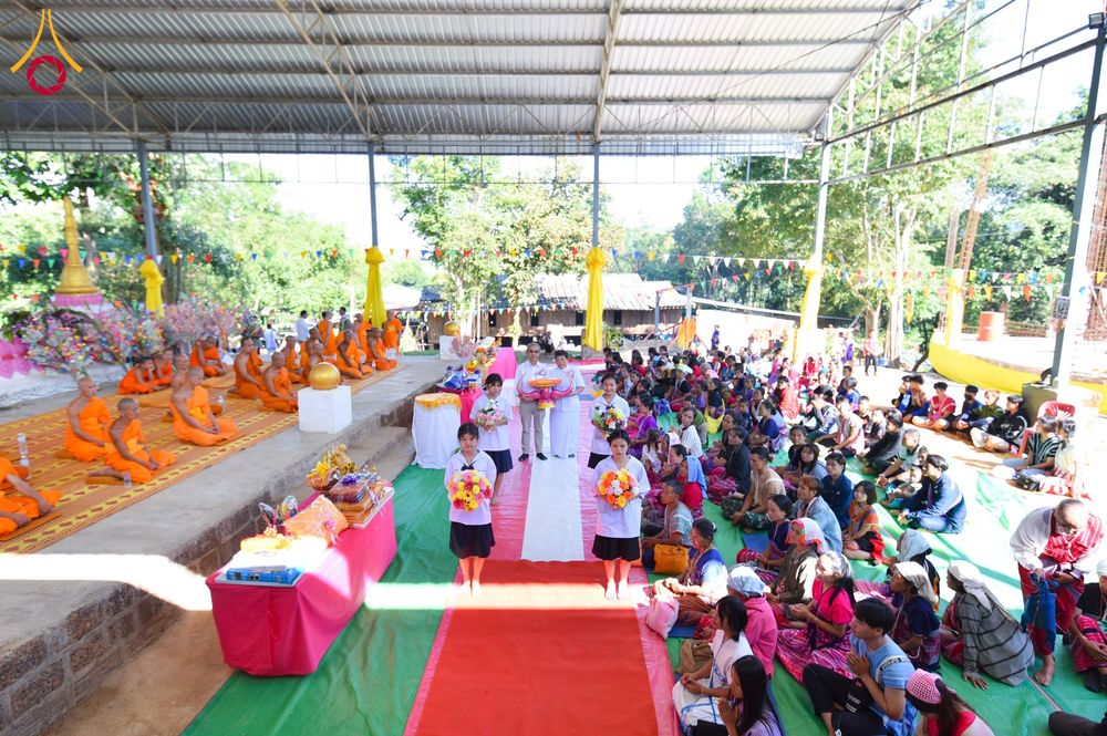 ภาพ No.175600:พิธีทอดกฐิน วัดพระธรรมจาริกบ้านต่อปล้าคี ตำบลแม่สอง อำเภอท่าสองยาง จังหวัดตาก ในโครงการกฐินสามัคคีทั่วไทย 30,000 วัด บูชาธรรม 80 ปี หลวงพ่อธัมมชโย โดยคณะศิษยานุศิษย์วัดพระธรรมกาย วันที่ 15 พฤศจิกายน พ.ศ. 2567