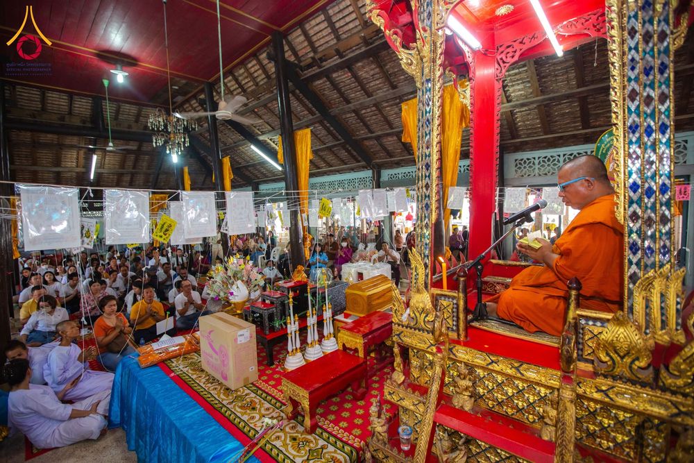 ภาพ No.169985:พิธีทอดกฐิน ณ วัดเขาสมอระบัง จ.เพชรบุรี ในโครงการกฐินสามัคคีทั่วไทย 30,000 วัด บูชาธรรม 80 ปี หลวงพ่อธัมมชโย โดยคณะศิษยานุศิษย์วัดพระธรรมกาย วันที่ 26 ตุลาคม พ.ศ. 2567