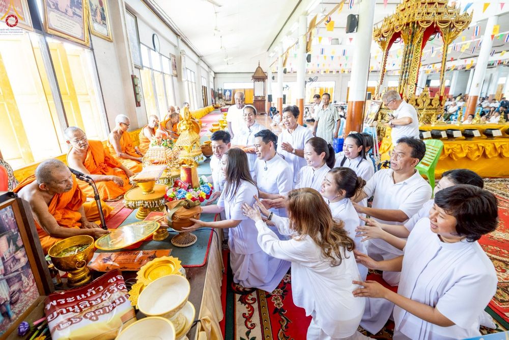 ภาพ No.267138:วันที่ 26 ตุลาคม พ.ศ. 2568 พิธีทอดกฐินสามัคคีทั่วไทย ณ วัดพระแก้ว ต.กระจิว  อ.ภาชี จ.พระนครศรีอยุธยา โดยคณะศิษยานุศิษย์ บูชาธรรม 81 ปี หลวงพ่อธัมมชโย