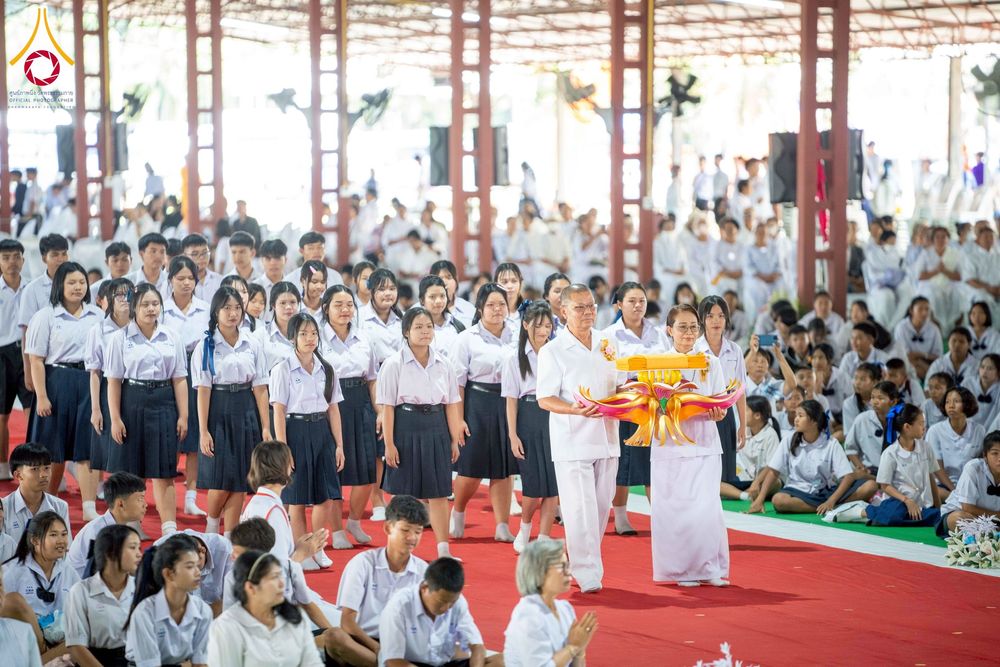 ภาพ No.265974:วันพุธที่ 5 พฤศจิกายน พ.ศ. 2568 (วันพระ ขึ้น 15 ค่ำ เดือน 12) พิธีทอดกฐิน ณ พุทธอุทยานนานาชาติ  อ.โพนพิสิย จ.หนองคาย