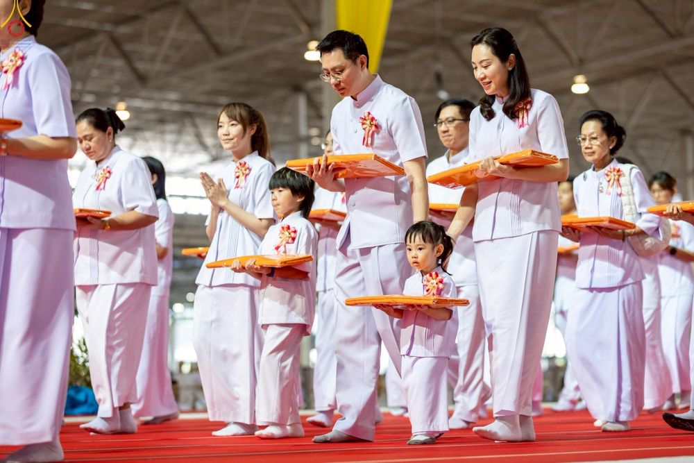 ภาพ No.277457:วันอาทิตย์ต้นเดือนที่ 7 ธันวาคม พ.ศ.2568 พิธีทอดผ้าป่าต้นสมบัติจักรพรรดิ ณ สภาธรรมกายสากล วัดพระธรรมกาย