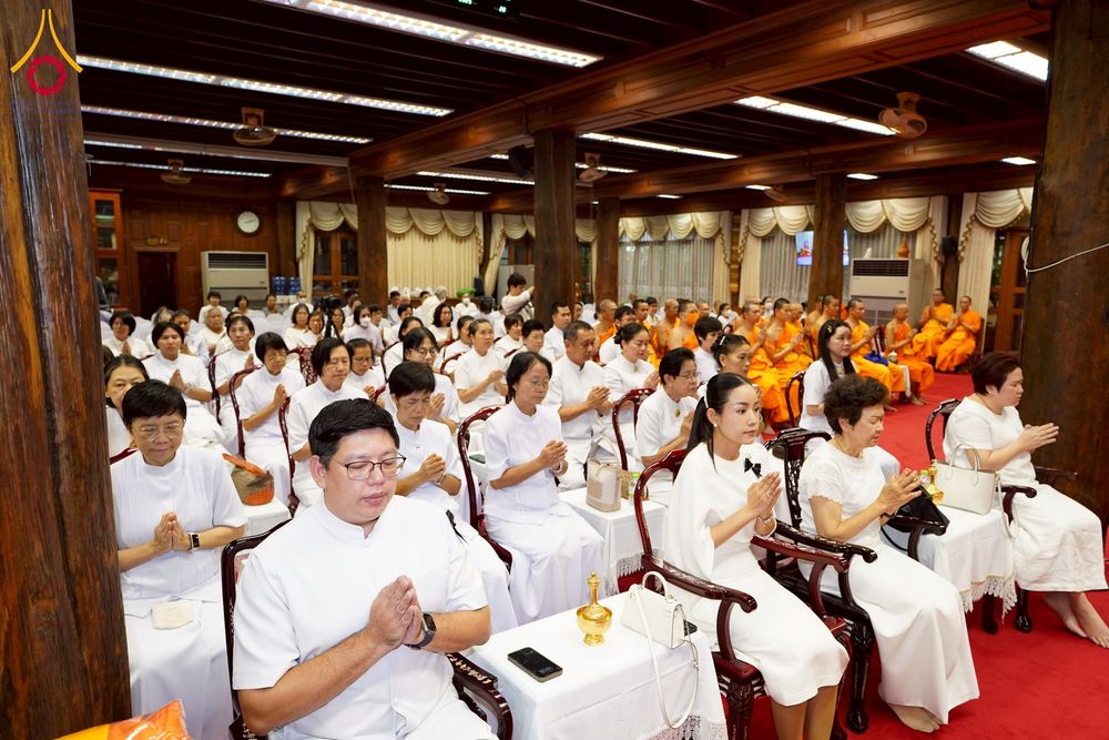 ภาพ No.270764:วันที่ 18 พฤศจิกายน พ.ศ. 2568 วัดพระธรรมกาย เป็นเจ้าภาพบำเพ็ญกุศล  คุณยายอาจารย์ ดร.ตรีธา เนียมขำ  อดีตนายกสมาคมศิษย์หลวงพ่อวัดปากน้ำ ณ ศาลาสตมานุสรณ์ (ศาลาเรือนไทย) วัดปากน้ำ  พระอารามหลวง เขตภาษีเจริญ กรุงเทพมหานคร