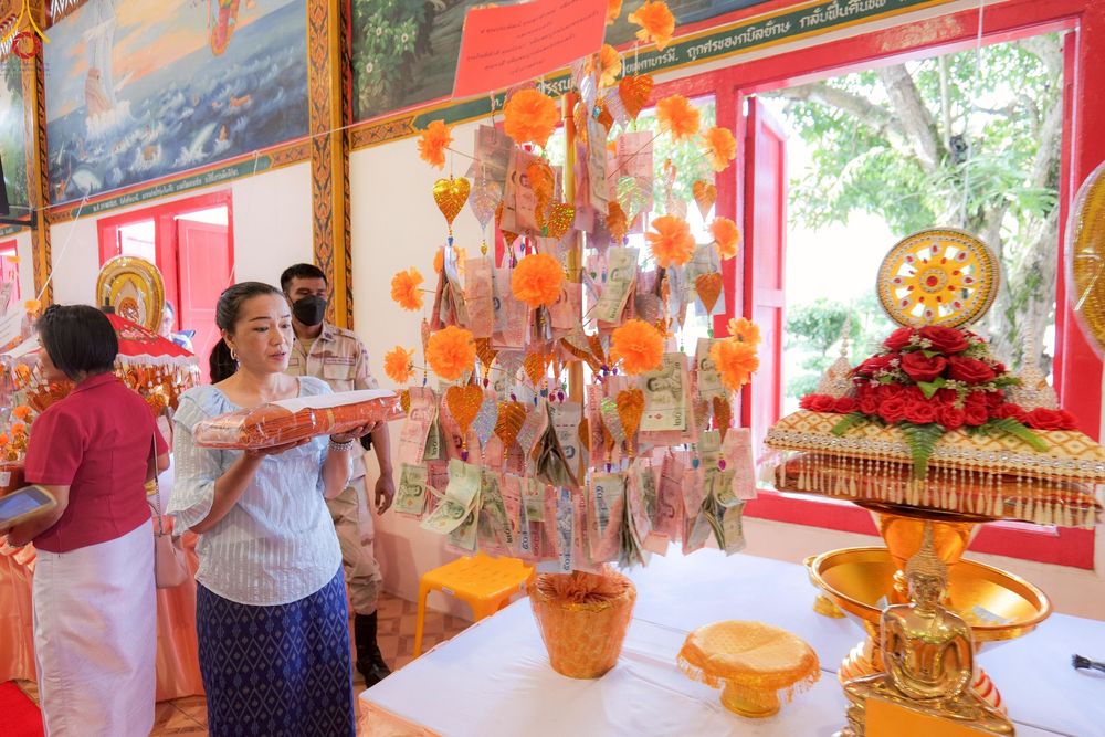 ภาพ No.260367:วันที่ 19 ตุลาคม พ.ศ. 2568 พิธีทอดกฐินสามัคคีทั่วไทย 30,000 วัด โดยคณะศิษยานุศิษย์ บูชาธรรม 81 ปี หลวงพ่อธัมมชโย ณ วัดไชยธาราราม ต.ฉลอง อ.เมืองภูเก็ต จ.ภูเก็ต