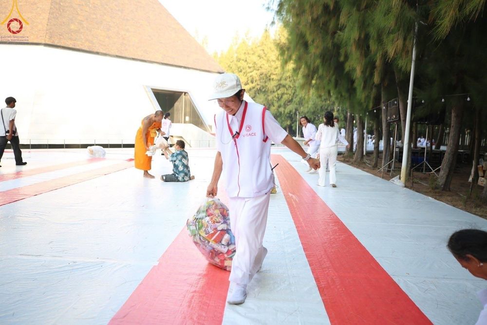 ภาพ No.109310:V.7 พลังใจ การเตรียมงาน เก็บงาน การรับบุญของเจ้าหน้าที่หน่วยงานต่างๆ เพื่อโครงการธรรมยาตรา กตัญญูบูชามหาปูชนียาจารย์ พระมงคลเทพมุนี (สด จนฺทสโร) พระผู้ปราบมาร อนุสรณ์สถาน 7 แห่ง ปีที่ 12 ระหว่างวันที่ 2 - 31 มกราคม พ.ศ.2567