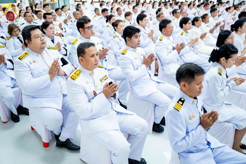 ภาพ No.275991:วันที่ 5 ธันวาคม พ.ศ. 2568 พสกนิกรอำเภอคลองหลวง พร้อมใจบำเพ็ญกุศลอุทิศถวาย “ในหลวงรัชกาลที่ 9” น้อมรำลึกในพระมหากรุณาธิคุณ เนื่องในวันคล้ายวันพระบรมราชสมภพ วันชาติ และวันพ่อแห่งชาติ ณ อาคารปลูกศรัทธา 2 วัดพระธรรมกาย อำเภอคลองหลวง จังหวัดปทุมธานี