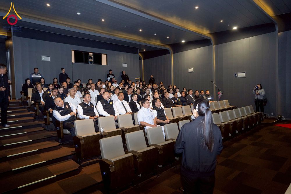 ภาพ No.271900:วันที่ 22 พฤศจิกายน พ.ศ. 2568 ผู้ว่าฯ ปทุมธานี ลงพื้นที่เยี่ยม “อำเภอคลองหลวง” พร้อมชมการเตรียมความพร้อมเทศกาลสวนดอกไม้ปทุมธานี “ทุ่งสวรรค์ ตะวันฉาย” ณ วัดพระธรรมกาย