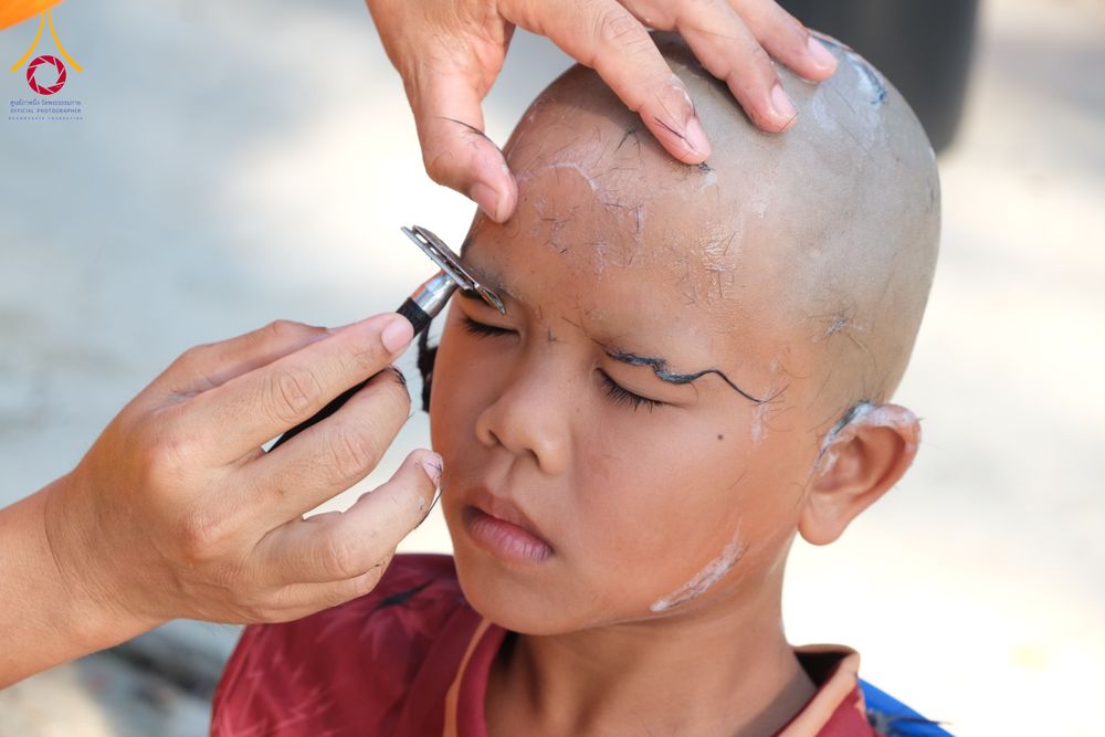 ภาพ No.317316:วันอาทิตย์ที่ 29 มีนาคม พ.ศ. 2569 พิธีตัดปอยผมและปลงผม ว่าที่สามเณร ศูนย์อบรมเยาวชนนครปฐม