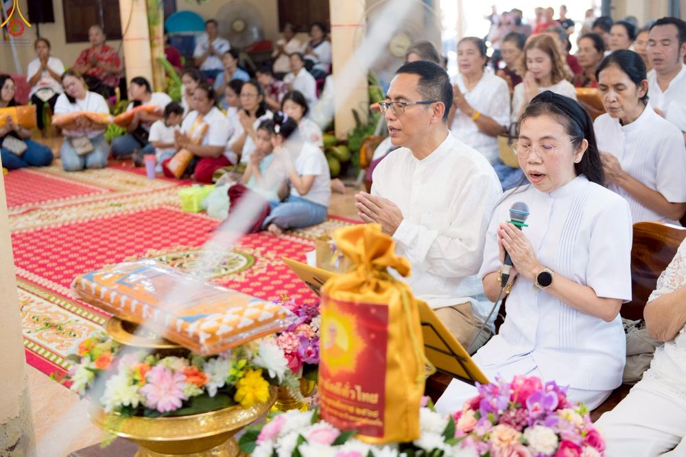 ภาพ No.262813:วันที่ 19 ตุลาคม พ.ศ. 2568 พิธีทอดกฐินสามัคคีทั่วไทย 30,000 วัด โดยคณะศิษยานุศิษย์ บูชาธรรม 81 ปี หลวงพ่อธัมมชโย ณ วัดนาหนอง ต.นาหูกวาง อ.ทับสะแก จ.ประจวบคีรีขันธ์