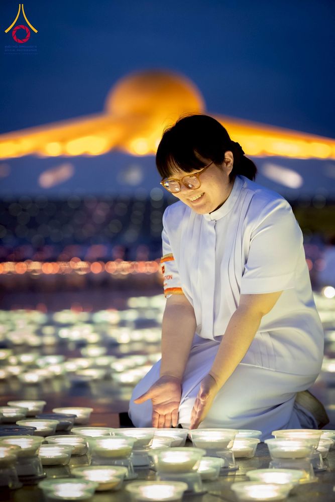 ภาพ No.266274:วันพุธที่ 5 พฤศจิกายน พ.ศ. 2568 (วันพระ ขึ้น 15 ค่ำ เดือน 12) พิธีลอยกระทงธรรม  ณ สระมหาเศรษฐีทะเลบุญ มหาวิหารพระมงคลเทพมุนี วัดพระธรรมกาย จ.ปทุมธานี