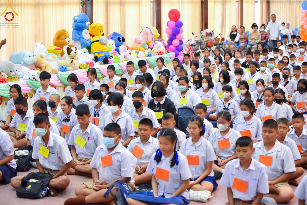 ภาพ No.103946:วันรวมพลังเด็กดี V-star ผู้นำฟื้นฟูศีลธรรมโลก จังหวัดจันทบุรี วันพุธที่ 13 ธันวาคม พ.ศ. 2566 ณ โรงเรียนศรียานุสรณ์จังหวัดจันทบุรี