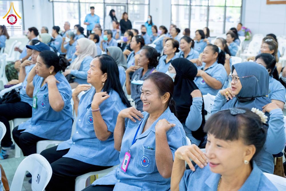 ภาพ No.259676:วันที่ 24 ตุลาคม พ.ศ. 2568 รพ.สต.คลองหนึ่ง อ.คลองหลวง สังกัด อบจ.ปทุมธานี จัดประชุมและมอบครุภัณฑ์ทางการแพทย์ เสริมพลัง อสม. ขับเคลื่อนสุขภาพชุมชนอย่างยั่งยืน ณ วัดพระธรรมกาย