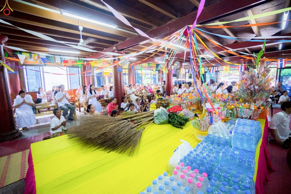 ภาพ No.254698:วันที่ 13 ตุลาคม พ.ศ. 2568 พิธีทอดกฐินสามัคคีทั่วไทย 30,000 วัด โดยคณะศิษยานุศิษย์ บูชาธรรม 81 ปี หลวงพ่อธัมมชโย ณ วัดบึงไทย จ.นครราชสีมา