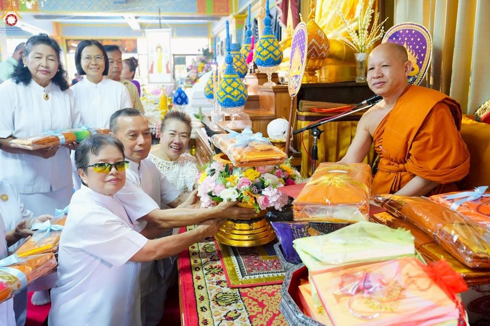 ภาพ No.259449:วันที่ 11 ตุลาคม พ.ศ. 2568 พิธีทอดกฐินสามัคคีทั่วไทย 30,000 วัด โดยคณะศิษยานุศิษย์ บูชาธรรม 81 ปี หลวงพ่อธัมมชโย ณ วัดเวฬุวนาราม(ไผ่เขียว) เขตดอนเมือง กรุงเทพมหานคร