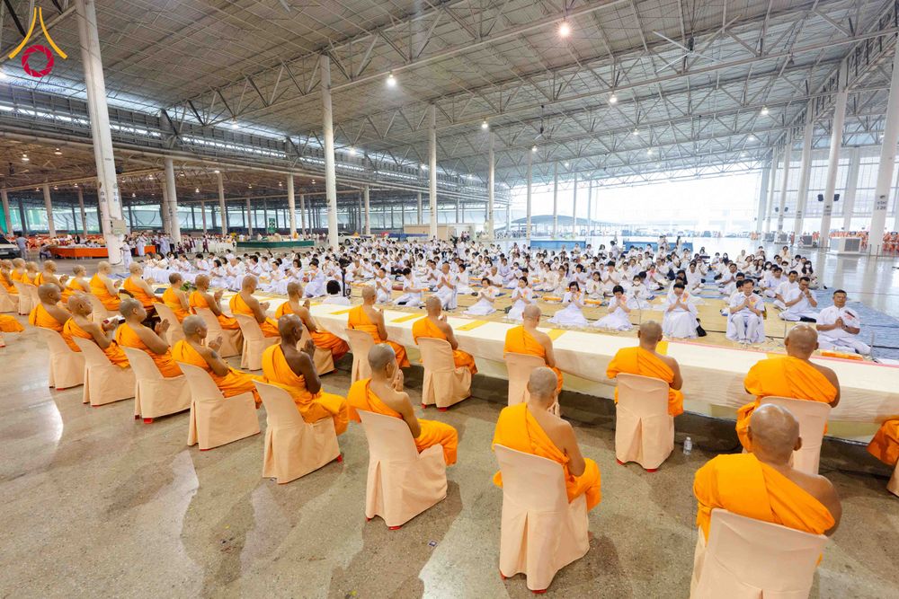 ภาพ No.306967:วันที่ 31 มกราคม พ.ศ. 2569 พิธีถวายภัตตาหารเป็นสังฆทาน แด่พระธรรมยาตรา ณ วัดพระธรรมกาย  จังหวัดปทุมธานี ในโครงการธรรมยาตรา กตัญญูบูชา มหาปูชนียาจารย์ พระมงคลเทพมุนี(สด จนฺทสโร) พระผู้ปราบมาร อนุสรณ์สถาน 7 แห่ง ปีที่ 14