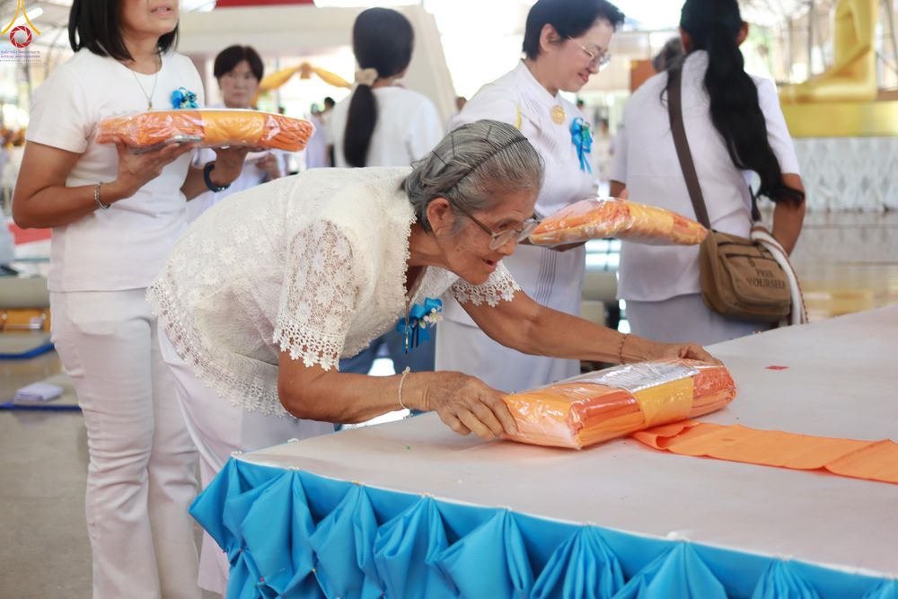 ภาพ No.283146:วันอาทิตย์ที่ 26 ตุลาคม พุทธศักราช 2568 พิธีทอดกฐินสามัคคี กตัญญูบูชาธรรมมหาปูชนียาจารย์ และโครงการกฐินทั่วไทย 30,000 วัด บูชาธรรม 81 ปีหลวงพ่อธัมมชโย  ณ ศูนย์อบรมเยาวชนอุตรดิตถ์