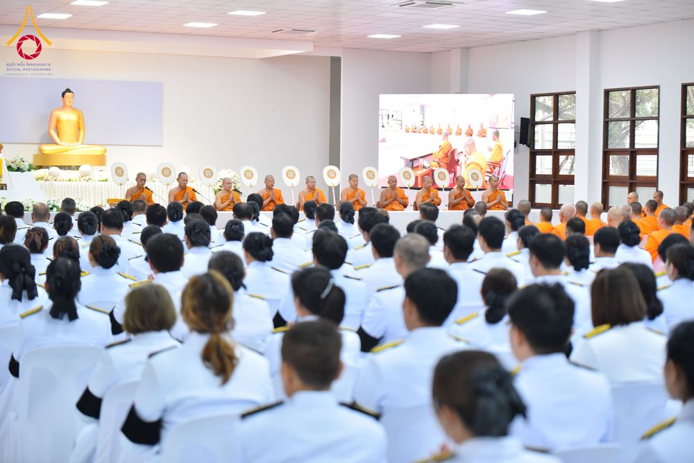 ภาพ No.280672:วันศุกร์ที่ 12 ธันวาคม พ.ศ.2568 พิธีบำเพ็ญกุศลปัญญาสมวาร (50 วัน) อุทิศถวายพระราชกุศลแด่ “พระพันปีหลวง” ณ วัดพระธรรมกาย