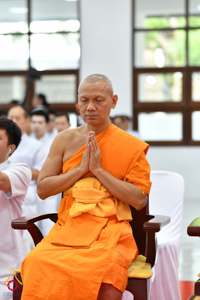 ภาพ No.344222:วันที่ 12 สิงหาคม พ.ศ. 2569  พสกนิกรชาวอำเภอคลองหลวง พร้อมใจร่วมพิธีสวดพระพุทธมนต์และทำบุญตักบาตรถวายพระราชกุศล เนื่องในวันคล้ายวันพระราชสมภพ สมเด็จพระบรมราชชนนีพันปีหลวง และวันแม่แห่งชาติ 12 สิงหาคม 2569