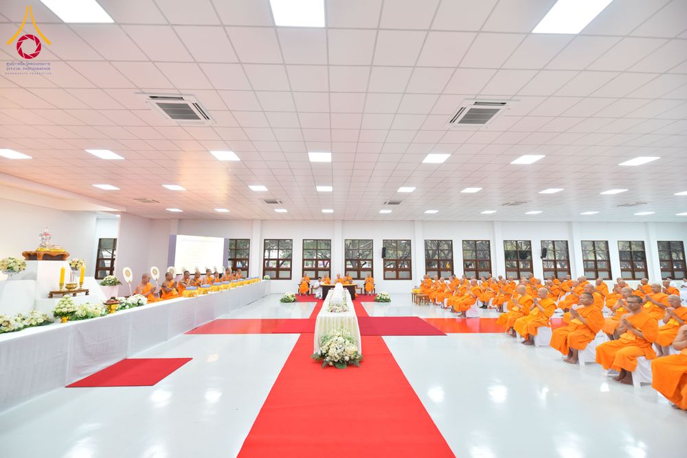 ภาพ No.294239:วันอาทิตย์ที่ 14 ธันวาคม พ.ศ.2568 พิธีเจริญพระพุทธมนต์สมโภชดวงแก้วลูกนิมิตเอก และดวงแก้วนิมิตปฏิบัติธรรม อัญเชิญประดิษฐาน  ณ วัดพระธรรมกายในประเทศสหรัฐอเมริกาและประเทศเยอรมนี 7 แห่ง ณ อาคารปลูกศรัทธา 2 วัดพระธรรมกาย