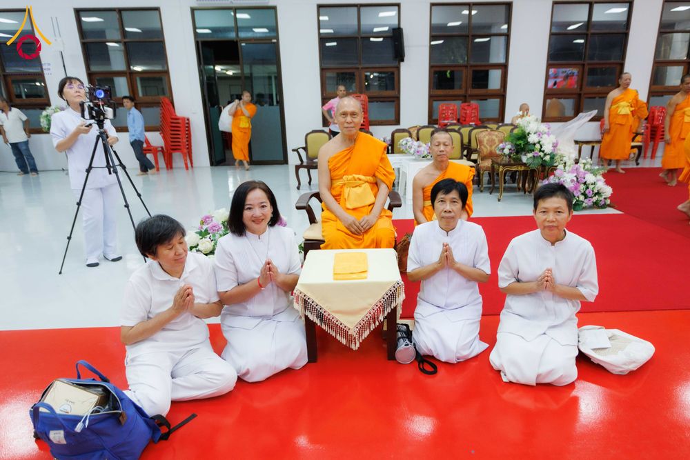 ภาพ No.316287:วันเสาร์ที่ 28 มีนาคม พ.ศ. 2569 พิธีบำเพ็ญกุศล คุณพ่อณรงค์ จินตมากุล  สิริอายุ 99 ปี 11 เดือน โยมบิดา พระครูปลัดรัตนวีรวัฒน์ (รังสฤษดิ์ อิทฺธิจินตโก) ที่ปรึกษาเจ้าคณะจังหวัดปทุมธานี เจ้าอาวาสวัดพระธรรมกาย  ณ ห้องปลูกศรัทธา 2 วัดพระธรรมกาย ปทุมธานี