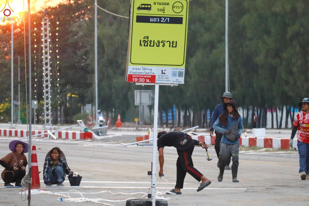 ภาพ No.320978:วันที่ 9 เมษายน พ.ศ.2569 การเตรียมงานจราจร เพื่องานถวายมหาสังฆทาน 40,000 กว่าวัดทั่วประเทศ วันคุ้มครองโลก 22 เมษายน พ.ศ.2569 วัดพระธรรมกาย