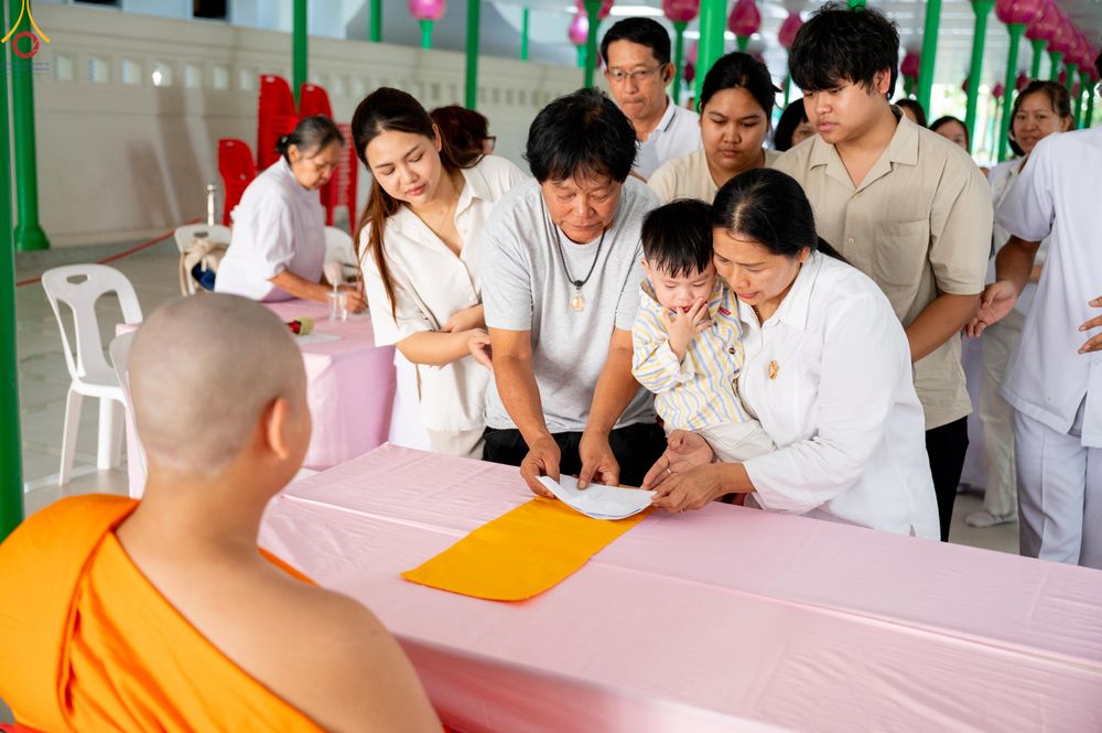ภาพ No.335417:วันเสาร์ที่ 13 มิถุนายน พ.ศ.2569 พิธีขอบรรพชา , พิธีขอสรณคมน์และศีล , พิธีถวายบาตร , พิธีอุปสมบท โครงการอุปสมบทหมู่ผู้บริหาร รุ่นที่ 16 , โครงการอุปสมบทหมู่ธรรมทายาท  ระดับอุดมศึกษา รุ่นที่ 53 (ภาคฤดูฝน) ณ โบสถ์พระไตรปิฏก วัดพระธรรมกาย