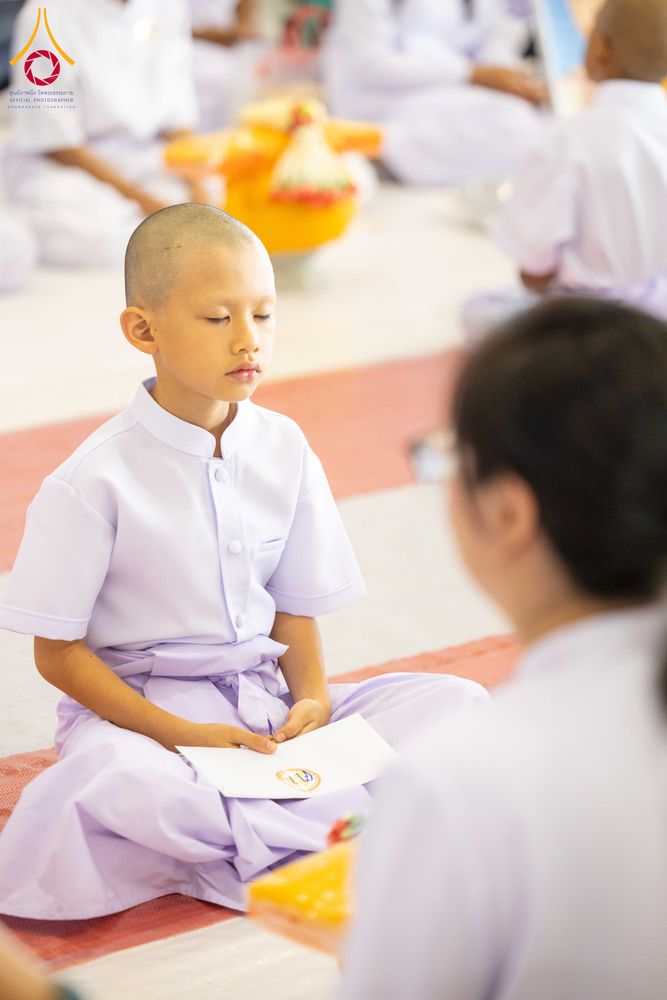 ภาพ No.319452:วันเสาร์ที่ 4 เมษายน พ.ศ.2569 พิธีขอขมา มอบผ้าไตร และถวายบาตรแด่นาคธรรมทายาท ในโครงการบรรพชาสามเณรฟื้นฟูพระพุทธศาสนาทั่วไทย โครงการหน่อแก้วเปรียญธรรม รุ่นที่ 14 โครงการสามเณรยุวธรรมทายาท รุ่นที่ 34 โครงการสามเณรมัชฌิมธรรมทายาท รุ่นที่ 30 ณ สภาธรรมกายสากล