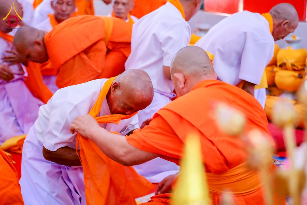 ภาพ No.285415:วันเสาร์ที่ 6 ธันวาคม พ.ศ.2568  พิธีอุปสมบทหมู่ ธรรมทายาท รุ่นบูชาธรรมมหาปูชนียาจารย์ ประจำปี 2568  ณ วัดเกาะแก้วประชานุรักษ์ ต.ชัยนาม อ.วังทอง จ.พิษณุโลก