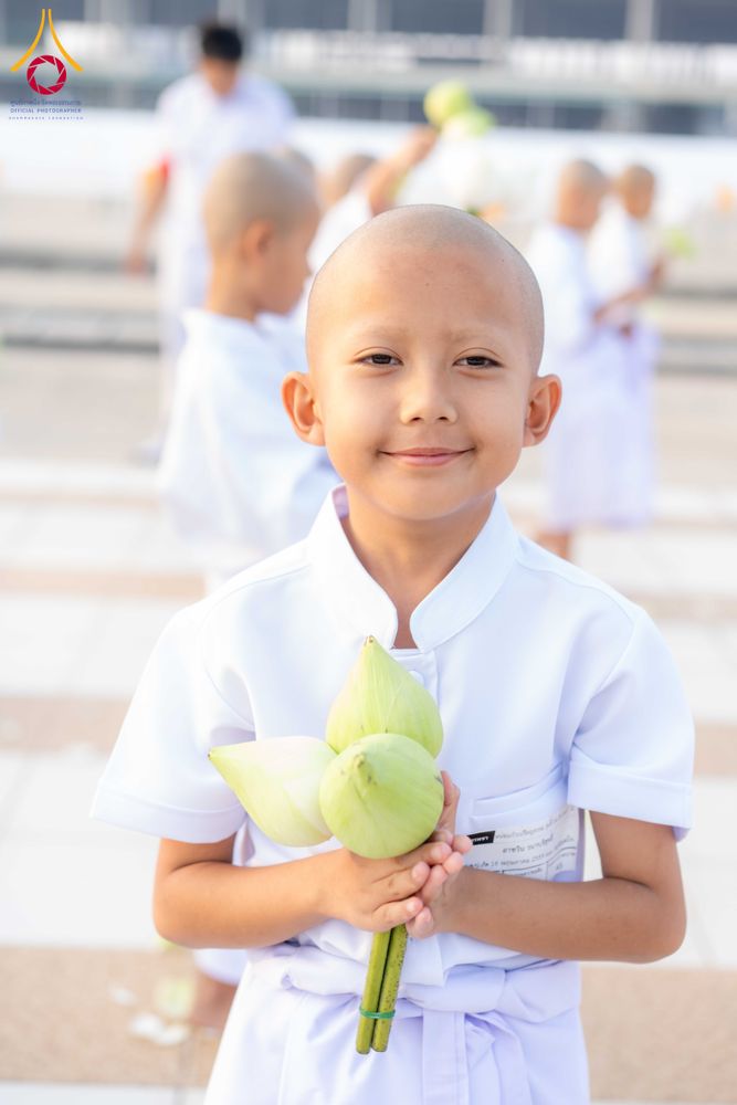 ภาพ No.319404:วันเสาร์ที่ 4 เมษายน พ.ศ.2569 พิธีขอขมา มอบผ้าไตร และถวายบาตรแด่นาคธรรมทายาท ในโครงการบรรพชาสามเณรฟื้นฟูพระพุทธศาสนาทั่วไทย โครงการหน่อแก้วเปรียญธรรม รุ่นที่ 14 โครงการสามเณรยุวธรรมทายาท รุ่นที่ 34 โครงการสามเณรมัชฌิมธรรมทายาท รุ่นที่ 30 ณ สภาธรรมกายสากล