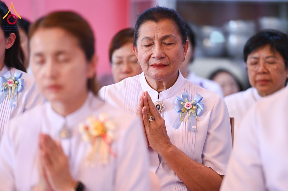 ภาพ No.298334:วันที่ 17 มกราคม พ.ศ. 2569  พิธีเจริญพระพุทธมนต์ ปฏิบัติธรรม มอบทุนการศึกษา ถวายสังฆทาน 109 วัด โครงการธรรมยาตราปีที่ 14 ณ วัดตะเคียน อำเภอบางกรวย จังหวัดนนทบุรี