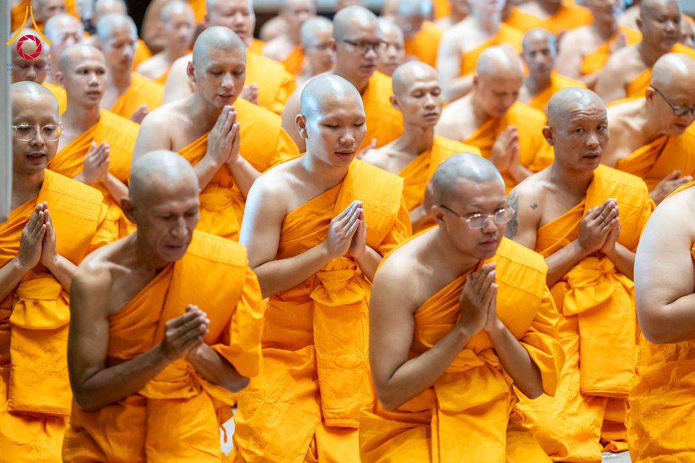 ภาพ No.321400:วันเสาร์ที่ 11 เมษายน พ.ศ.2569 พิธีขอบรรพชา พิธีขอสรณคมณ์และศีล, พิธีถวายบาตร พิธีอุปสมบท โครงการอุปสมบทหมู่ บูชาธรรมหลวงพ่อธัมมชโย พ.ศ.2569 โครงการอุปสมบทหมู่ธรรมทายาท ระดับอุดมศึกษา รุ่น 53 (ภาคฤดูร้อน) ณ วัดพระธรรมกาย ปทุมธานี