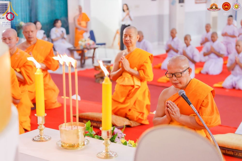 ภาพ No.283647:วันเสาร์ที่ 20 ธันวาคม  2568 พิธีบรรพชาสามเณร ณ ประเทศอินโดนีเซีย