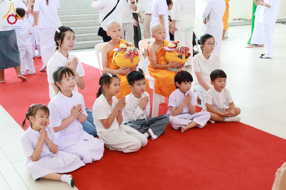 ภาพ No.286668:วันเสาร์ที่ 12 กรกฏาคม พ.ศ.2568 พิธีบรรพชาอุปสมบท  โครงการบรรพชาอุปสมบทหมู่ ธรรมทายาทนานาชาติ(ภาคภาษาจีน), โครงการบรรพชาสามเณร โรงเรียนนานาชาติ รุ่นที 14