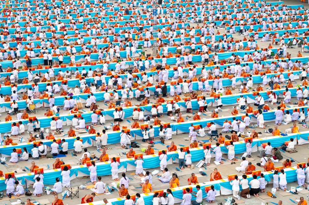 ภาพ No.324136:วันที่ 22 เมษายน พ.ศ.2569 (วันคุ้มครองโลก) พิธีถวายมหาสังฆทาน 40,000 กว่าวัดทั่วประเทศ ณ ลานธรรม พระมหาธรรมกายเจดีย์ วัดพระธรรมกาย