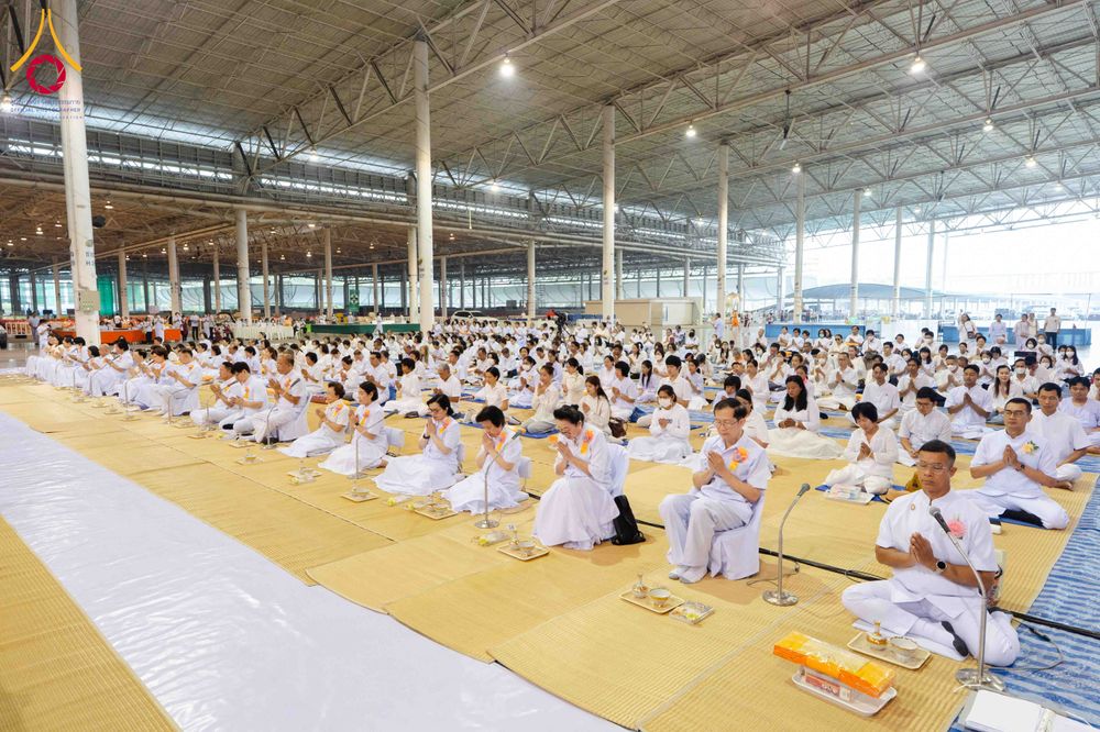 ภาพ No.306966:วันที่ 31 มกราคม พ.ศ. 2569 พิธีถวายภัตตาหารเป็นสังฆทาน แด่พระธรรมยาตรา ณ วัดพระธรรมกาย  จังหวัดปทุมธานี ในโครงการธรรมยาตรา กตัญญูบูชา มหาปูชนียาจารย์ พระมงคลเทพมุนี(สด จนฺทสโร) พระผู้ปราบมาร อนุสรณ์สถาน 7 แห่ง ปีที่ 14