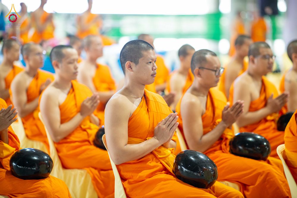 ภาพ No.342908:วันอาทิตย์ที่ 9 สิงหาคม พ.ศ.2569 พิธีตักบาตรฉลองพระใหม่ โครงการบรรพชาและอุปสมบทหมู่ รุ่นเข้าพรรษา ณ มหารัตนวิหาคด คอร์ 26 วัดพระธรรมกาย