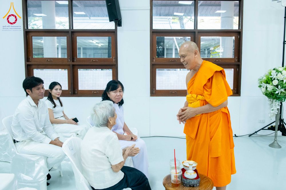 ภาพ No.314409:วันพฤหัสบดีที่ 19 มีนาคม พ.ศ. 2569 พิธีบำเพ็ญกุศล คุณพ่อณรงค์ จินตมากุล โยมบิดา พระครูปลัดรัตนวีรวัฒน์ (รังสฤษดิ์ อิทฺธิจินตโก) ที่ปรึกษาเจ้าคณะจังหวัดปทุมธานี เจ้าอาวาสวัดพระธรรมกาย  ณ ห้องปลูกศรัทธา 2 วัดพระธรรมกาย ปทุมธานี