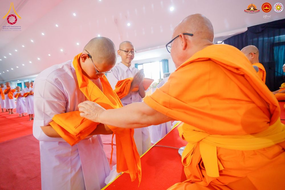 ภาพ No.283666:วันเสาร์ที่ 20 ธันวาคม  2568 พิธีบรรพชาสามเณร ณ ประเทศอินโดนีเซีย