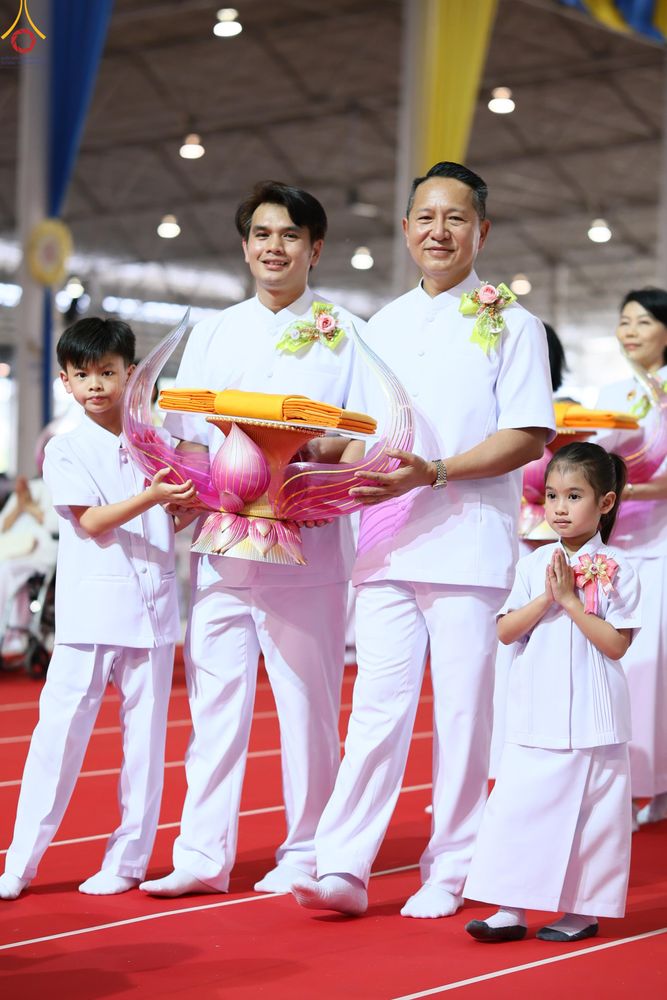 ภาพ No.318495:วันอาทิตย์ต้นเดือนที่ 5 เมษายน พ.ศ.2569 พิธีทอดผ้าป่าสมทบมหาสังฆทาน 40,000 กว่าวัดทั่วประเทศ ณ สภาธรรมกายสากล วัดพระธรรมกาย