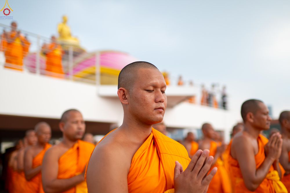 ภาพ No.300045:วันที่ 22 มกราคม พ.ศ.2569 พระธรรมยาตราปฏิบัติธรรม และถ่ายภาพหมู่ประวัติศาสตร์ ณ อาคารธรรมยาตรา กตัญญูบูชามหาปูชนียาจารย์  ตรงข้ามวัดปากน้ำภาษีเจริญ จ.กรุงเทพมหานคร ในโครงการธรรมยาตรา กตัญญูบูชา มหาปูชนียาจารย์ พระมงคลเทพมุนี(สด จนฺทสโร) พระผู้ปราบมาร อนุ