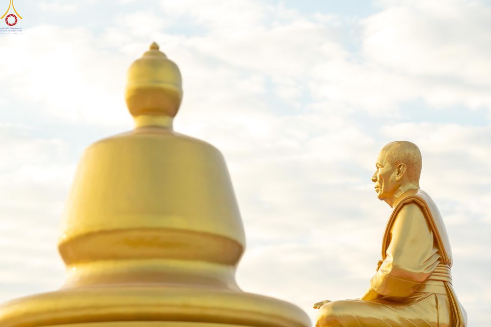 ภาพ No.302516:วันที่ 24 มกราคม พ.ศ. 2569 พิธีตักบาตรพระธรรมยาตรา ณ อนุสรณ์สถานลำดับที่ 5 สถานที่เผยแผ่วิชชาธรรมกายครั้งแรก อนุสรณ์สถานบางปลา วัดบางปลา อำเภอบางเลน จังหวัดนครปฐม ในโครงการธรรมยาตรา กตัญญูบูชา มหาปูชนียาจารย์ พระมงคลเทพมุนี(สด จนฺทสโร) พระผู้ปราบมาร อนุส