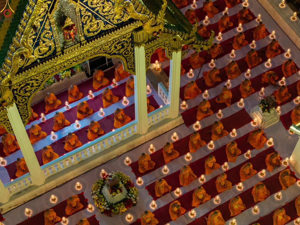 ภาพ No.297168:วันที่ 17 มกราคม พ.ศ. 2569 พิธีจุดประทีปถวายเป็นพุทธบูชา และบูชาธรรมมหาปูชนียาจารย์ (ภาพชุดที่ 2) ณ วัดโบสถ์บน ต.บางคูเวียง จ.นนทบุรี อนุสรณ์สถานลำดับที่ 4 สถานที่เกิดด้วยกายธรรม ในโครงการธรรมยาตรา กตัญญูบูชา มหาปูชนียาจารย์ พระมงคลเทพมุนี(สด จนฺทสโร) พร