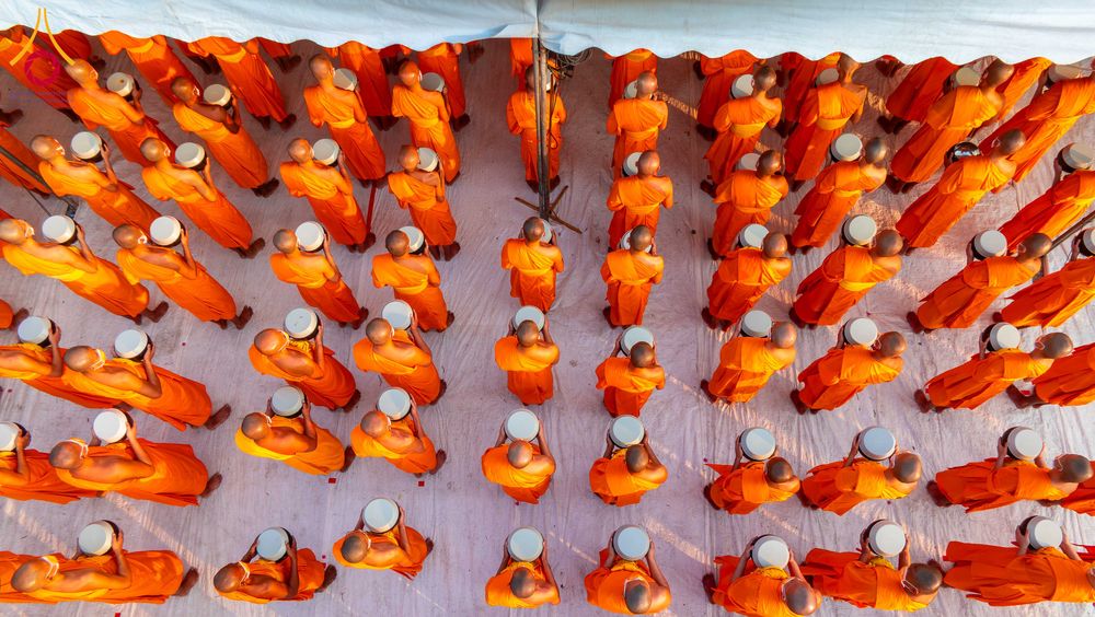 ภาพ No.298602:วันที่ 20 มกราคม พ.ศ. 2569 พิธีถวายภัตตาหารเป็นสังฆทาน แด่พระธรรมยาตรา ณ อนุสรณ์สถานบางปลา วัดบางปลา อำเภอบางเลน จังหวัดนครปฐม ในโครงการธรรมยาตรา กตัญญูบูชา มหาปูชนียาจารย์ พระมงคลเทพมุนี(สด จนฺทสโร) พระผู้ปราบมาร อนุสรณ์สถาน 7 แห่ง ปีที่ 14