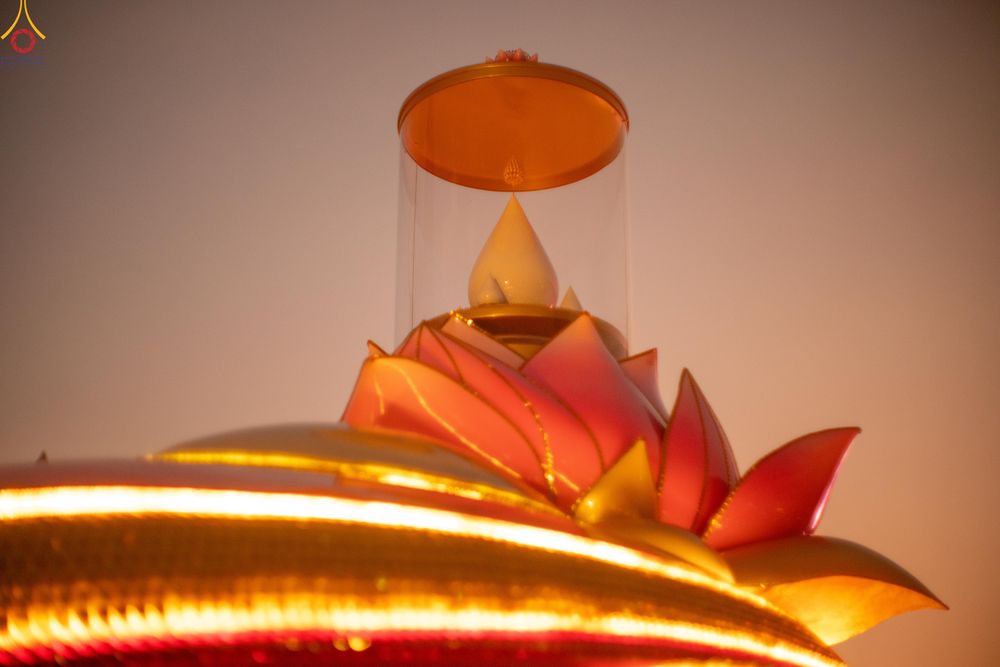 ภาพ No.297142:วันที่ 17 มกราคม พ.ศ. 2569 พิธีจุดประทีปถวายเป็นพุทธบูชา และบูชาธรรมมหาปูชนียาจารย์ (ภาพชุดที่ 2) ณ วัดโบสถ์บน ต.บางคูเวียง จ.นนทบุรี อนุสรณ์สถานลำดับที่ 4 สถานที่เกิดด้วยกายธรรม ในโครงการธรรมยาตรา กตัญญูบูชา มหาปูชนียาจารย์ พระมงคลเทพมุนี(สด จนฺทสโร) พร