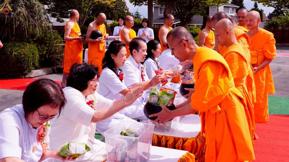 ภาพ No.239701:วันอาทิตย์ ที่ 17 สิงหาคม พ.ศ. 2568 พิธีทอดผ้าป่าฉลองครบรอบ 27 ปี วัดพระธรรมกายซีแอตเติล รัฐวอชิงตัน ประเทศสหรัฐอเมริกา