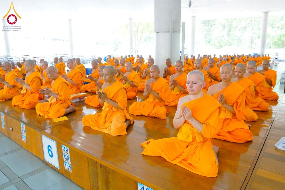 ภาพ No.243865:วันที่ 6 กันยายน พ.ศ. 2568 พิธีถวายภัตตาหารเมนูสวรรค์ เพื่อการบรรลุธรรม ณ หอฉันคุณยายอาจารย์ฯ วัดพระธรรมกาย