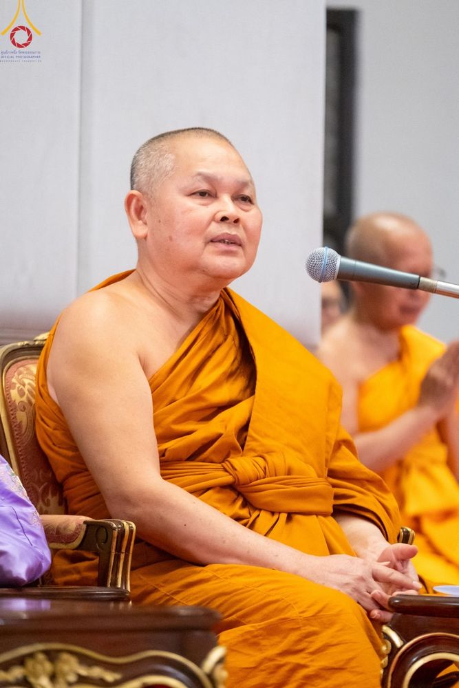 ภาพ No.123261:พิธีพระราชทานสัญญาบัตร พัดยศ และผ้าไตร แด่พระสงฆ์ในเขตปกครองคณะสงฆ์หนกลาง ณ วัดพระศรีมหาธาตุ เขตบางเขน กรุงเทพมหานคร และพิธีมุทิตาสักการะพระสังฆาธิการ ผู้ได้รับเลื่อนและตั้งสมณศักดิ์ ตามพระบรมราชโองการ ณ วัดพระธรรมกาย ในวันที่ 4 กุมภาพันธ์ พ.ศ. 2567