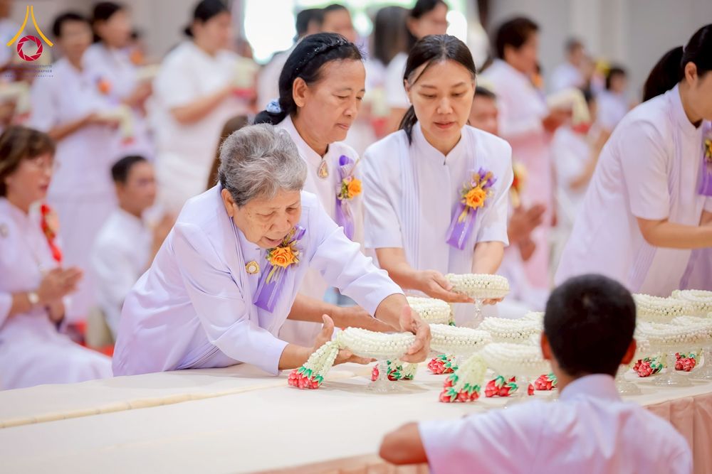 ภาพ No.254818:วันที่ 15 ตุลาคม พ.ศ. 2568 พิธีบรรจุพระบรมสารีริกธาตุภายในพระเกตุองค์พระประธาน สมโภชพระประธาน พระธรรมกาย ณ ศูนยอบรมเยาวชนกาญจนบุรี