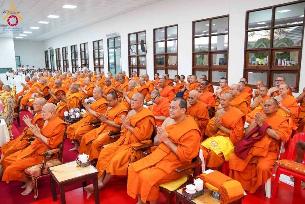 ภาพ No.315164:วันจันทร์ที่ 23 มีนาคม พ.ศ. 2569 พิธีบำเพ็ญกุศล คุณพ่อณรงค์ จินตมากุล  สิริอายุ 99 ปี 11 เดือน โยมบิดา พระครูปลัดรัตนวีรวัฒน์ (รังสฤษดิ์ อิทฺธิจินตโก) ที่ปรึกษาเจ้าคณะจังหวัดปทุมธานี เจ้าอาวาสวัดพระธรรมกาย  ณ ห้องปลูกศรัทธา 2 วัดพระธรรมกาย ปทุมธานี