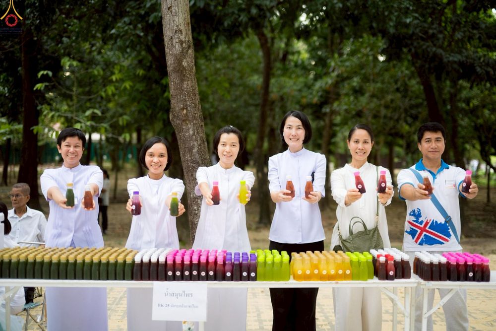 ภาพ No.250658:วันอังคารที่ 7 ตุลาคม พ.ศ. 2568 พิธีมหาปวารณาออกพรรษา ณ โบสถ์พระไตรปิฎก วัดพระธรรมกาย